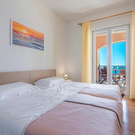Apartments Mrkan 챠브타트 객실 사진