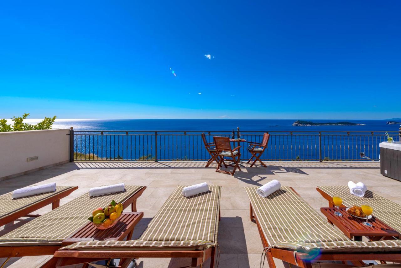 Apartments Mrkan 챠브타트 외부 사진