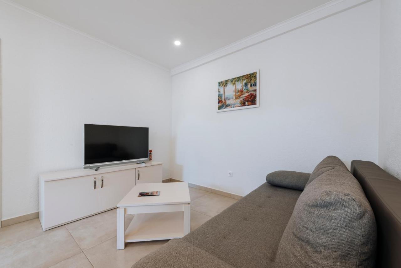 Apartments Mrkan 챠브타트 외부 사진