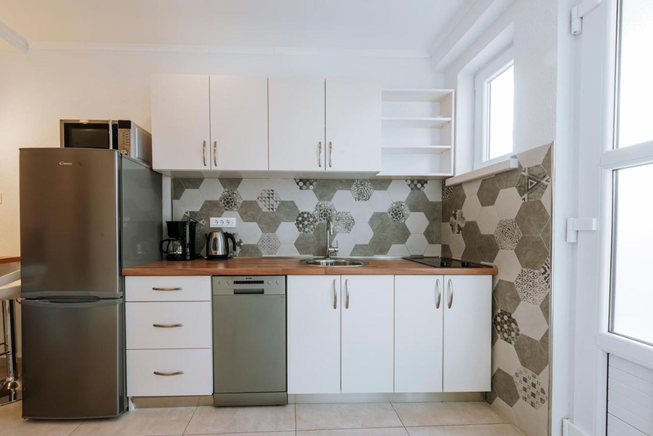 Apartments Mrkan 챠브타트 외부 사진