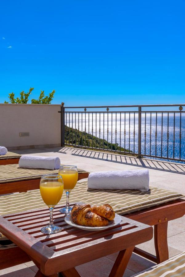 Apartments Mrkan 챠브타트 외부 사진