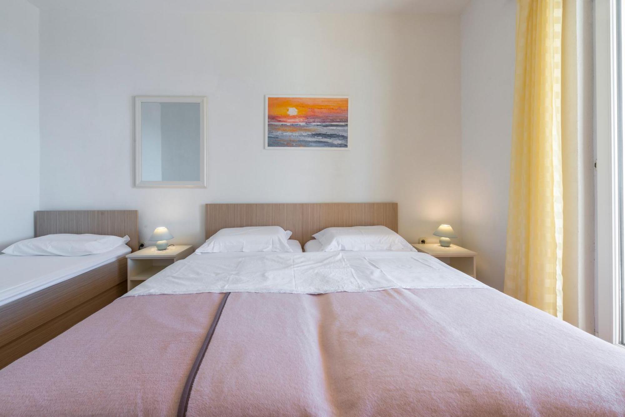 Apartments Mrkan 챠브타트 객실 사진